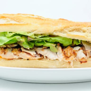 Sandwich poulet crudités